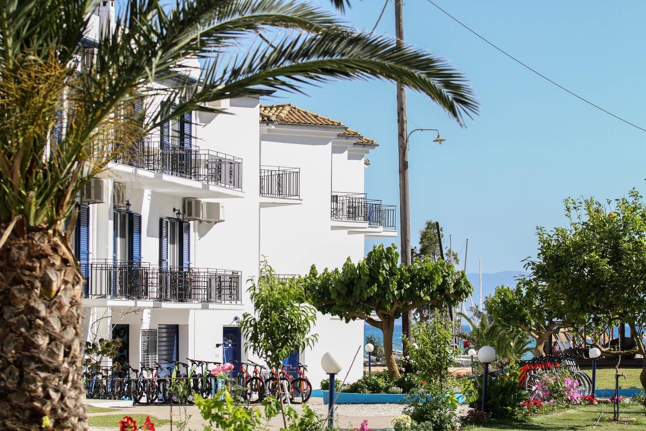 Surf Hotel Vasiliki (Lefkada) Bagian luar foto